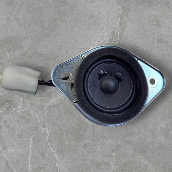 2014-2021 Toyota Tundra‎ OEM Front Left Or Right Tweeter Speaker 86160-0C230 - Picture 1 of 7